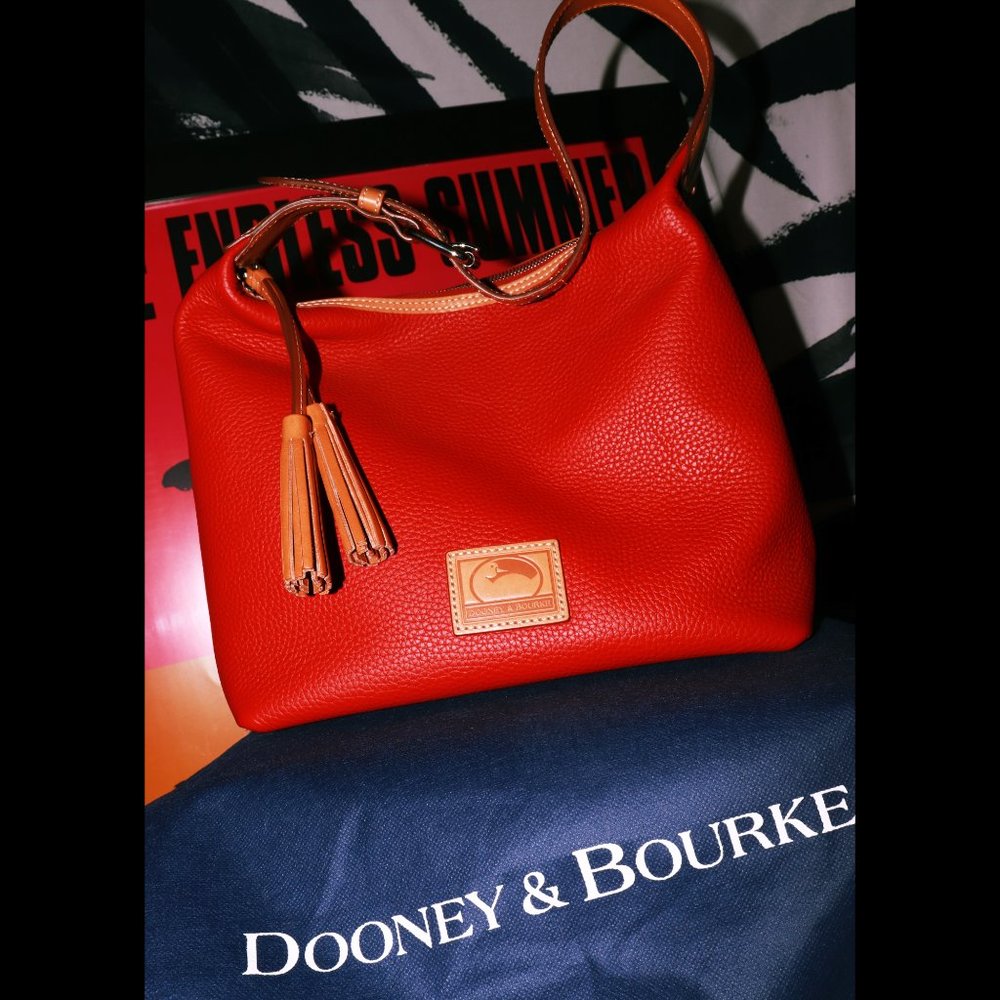 NEW DOONEY & BOURKE PEBBLE GRAIN PAIGE SAC IN RED